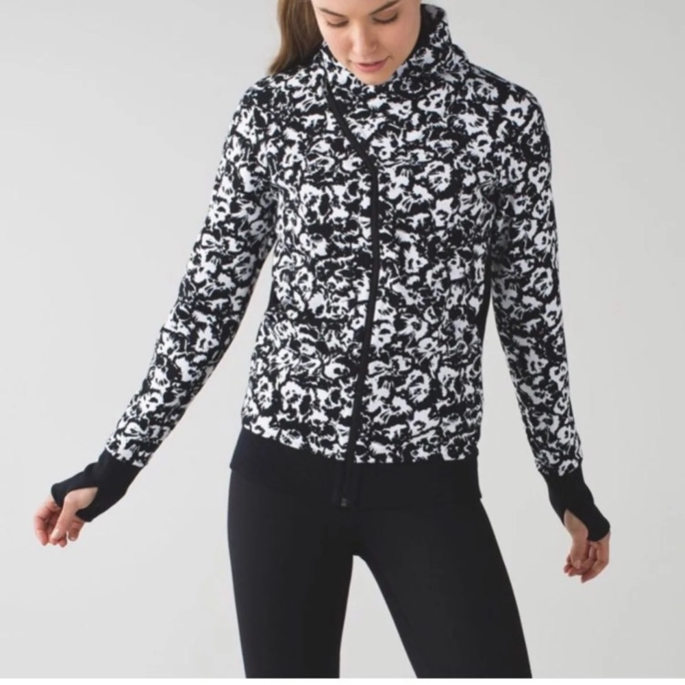 Lululemon Jacket 10 NWOT